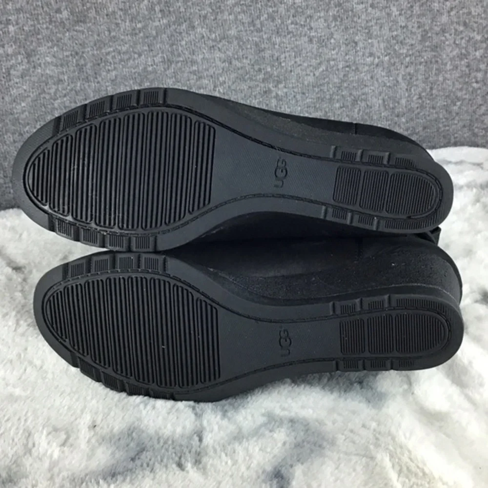 UGG strap closer owned